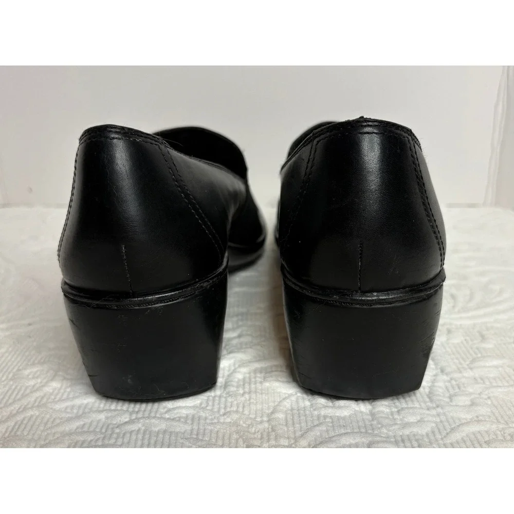 Clarks Womens Black Leather Slip On Loafers Low Wedge Square‎ Toe Shoes Size 10M